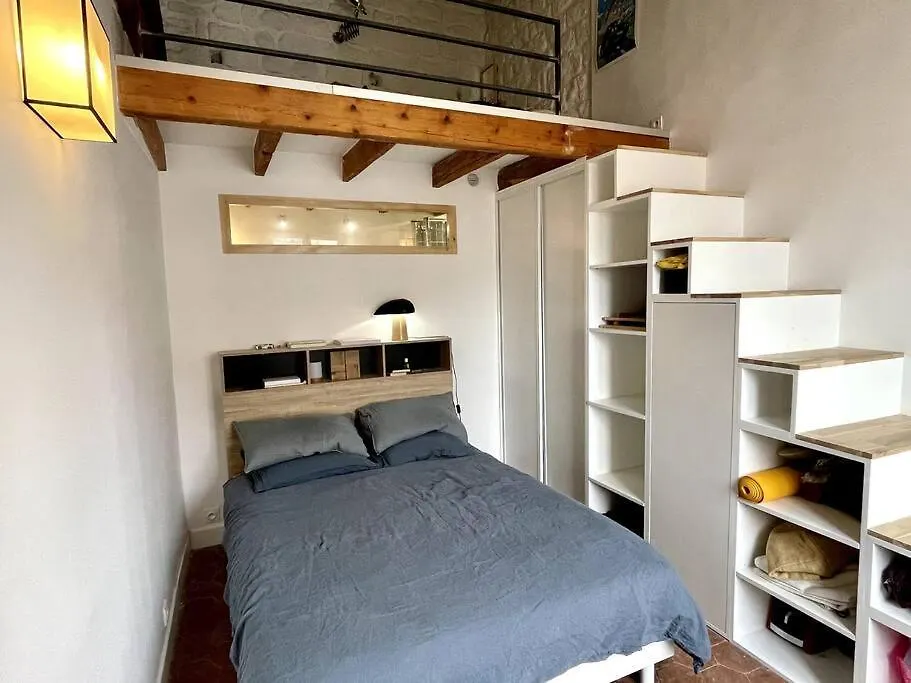 Beautiful Parisien Apartment In The City Center